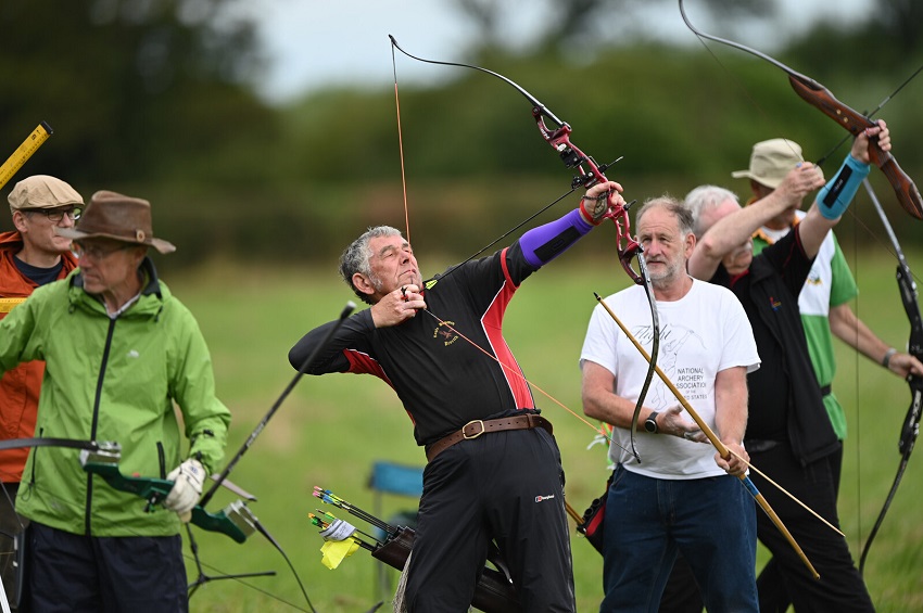 Does Age Matter in Archery: Benefits of Age Diversity